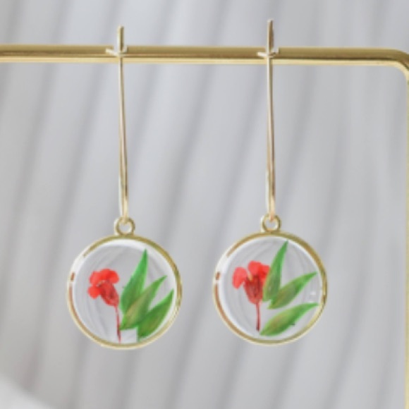 Jewelry - Red Dried Flower Earrings